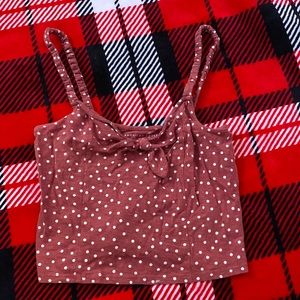 cropped polkadot shirt